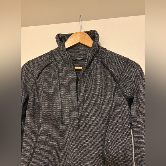 Lululemon Think Fast Pullover - Picture 6 of 10
